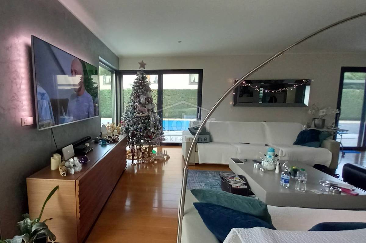 Hiša Fažana, 300m2