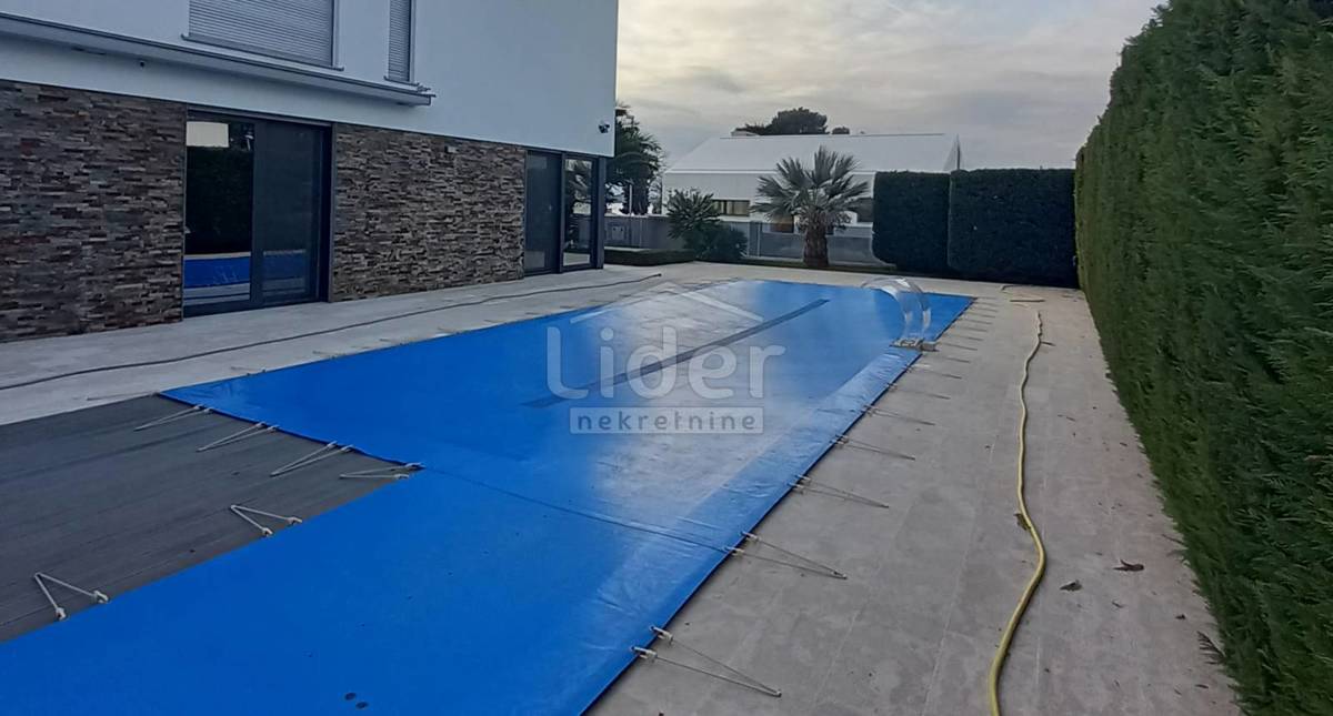 Hiša Fažana, 300m2