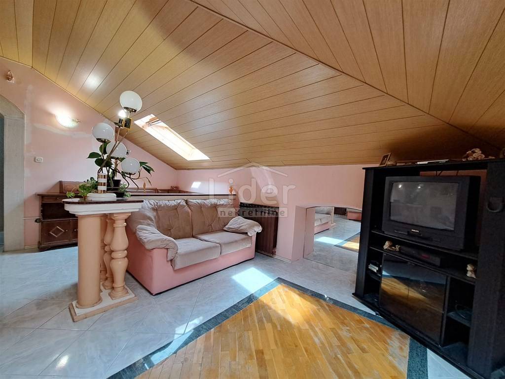 Hiša Novi Vinodolski, 174m2