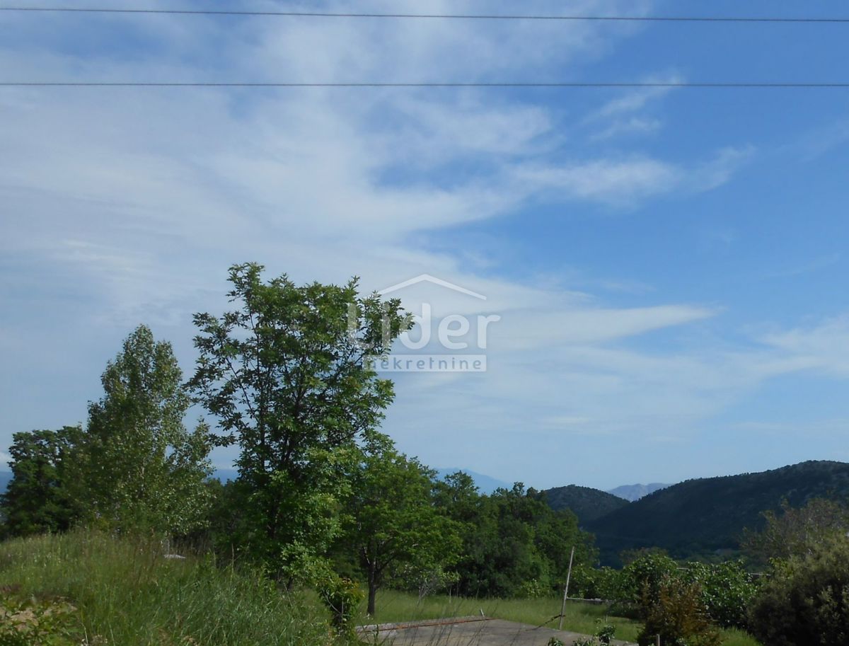 Zemljišče Bribir, 700m2