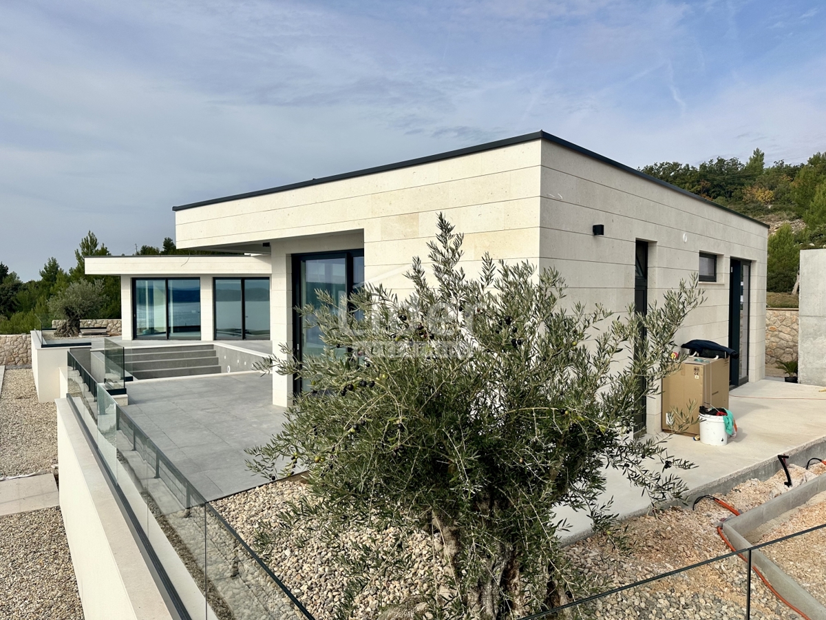 Hiša Posedarje, 200m2