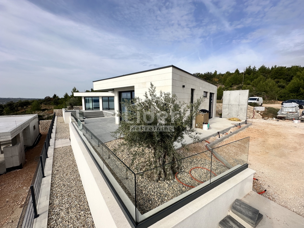 Hiša Posedarje, 200m2