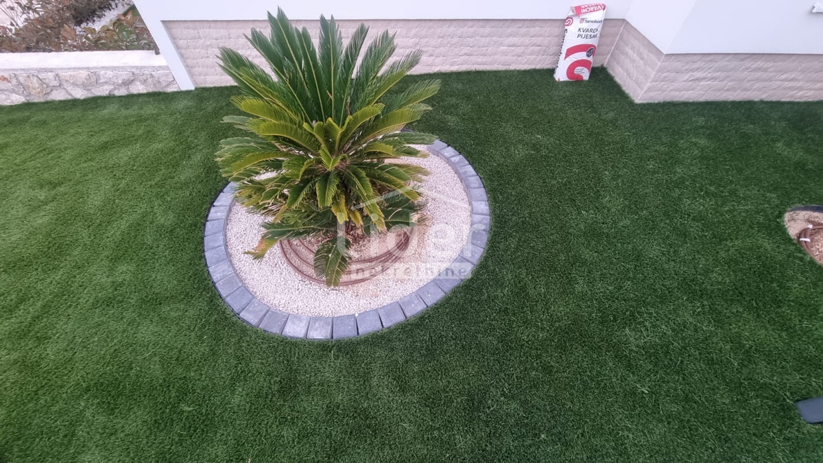 Apartma Novalja, 77m2