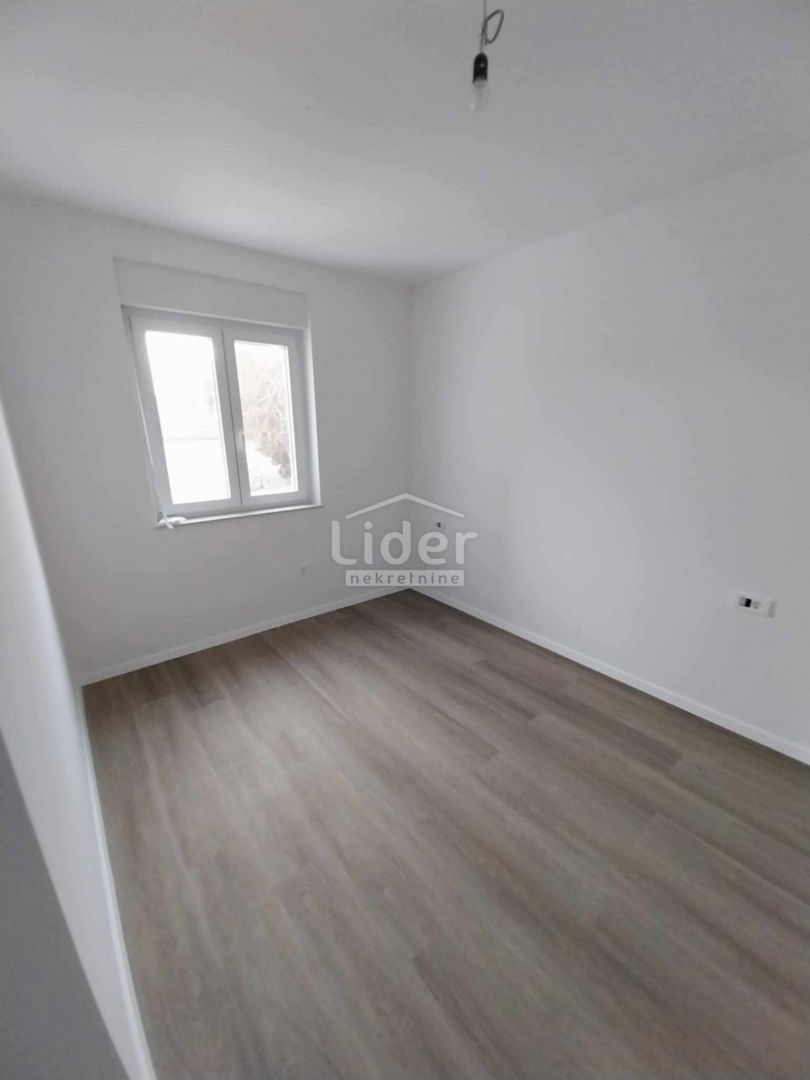 Apartma Novalja, 77m2