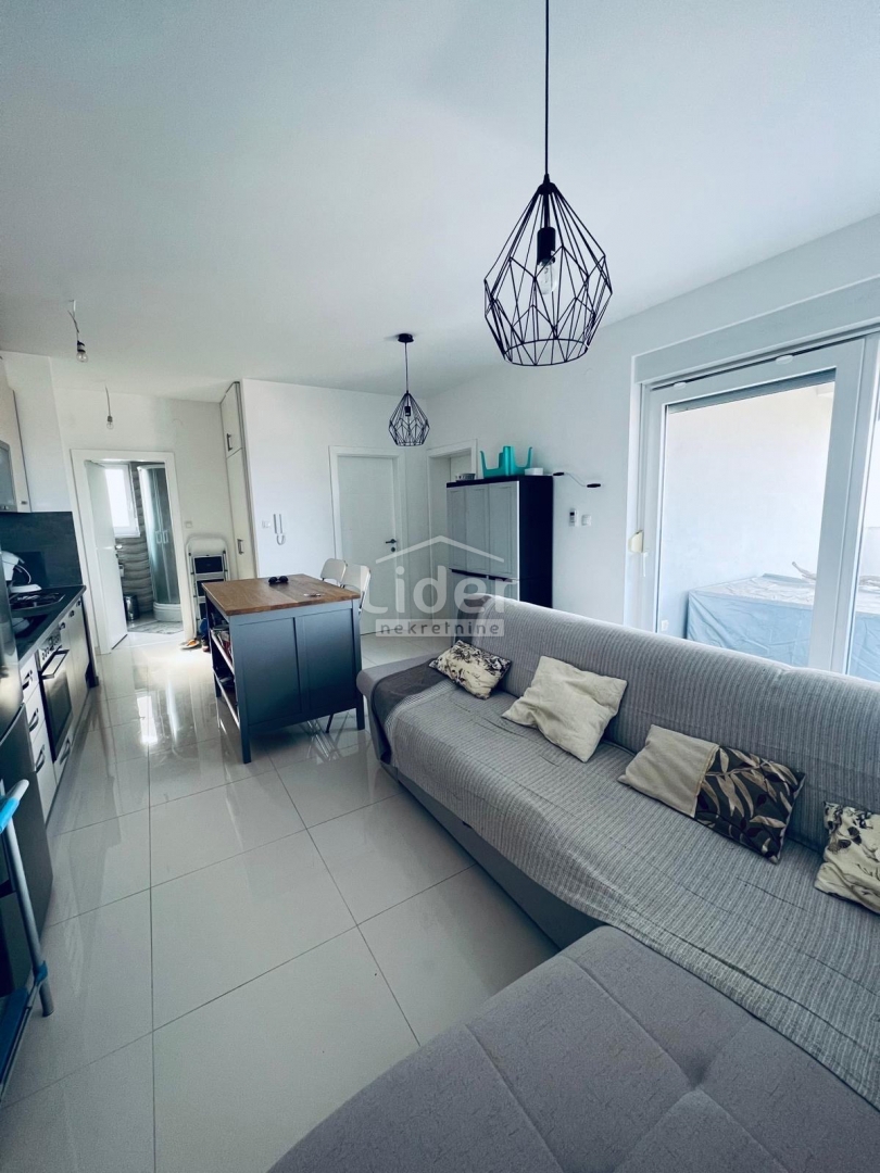 Apartma Novalja, 56m2