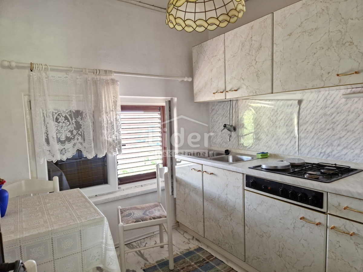 Apartma Banjol, 100m2