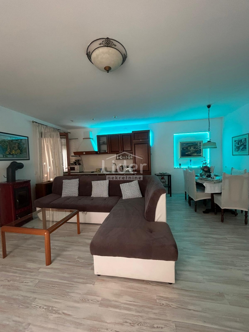 Apartma Malinska, 71m2