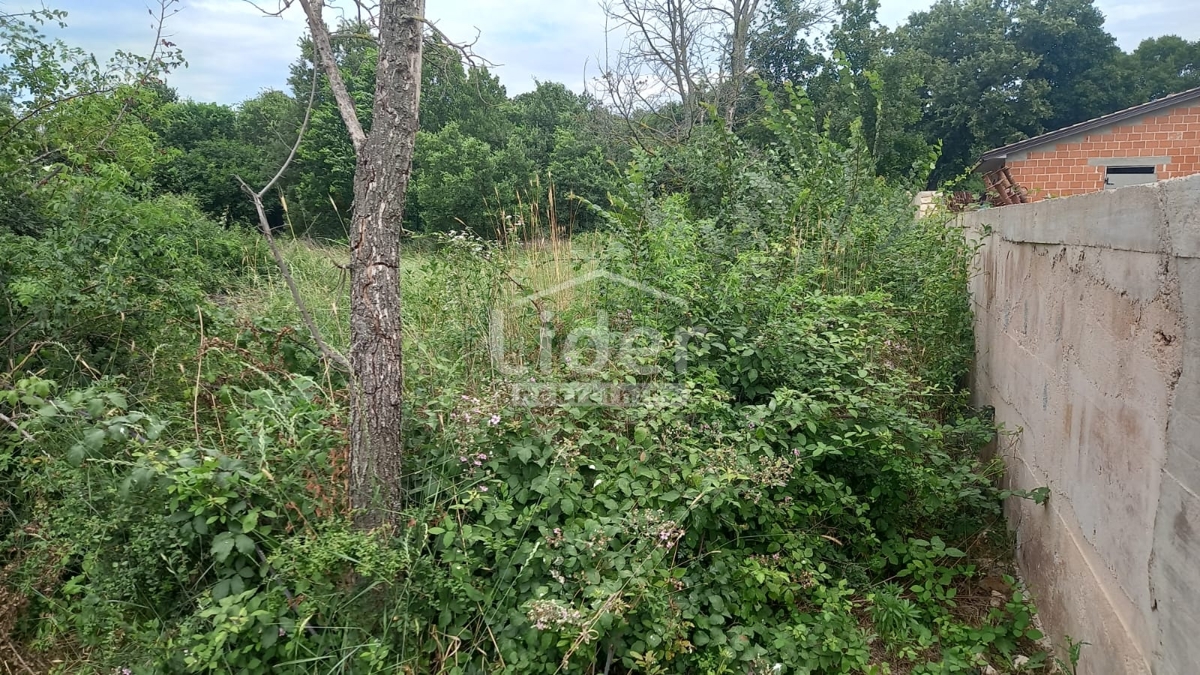 Zemljišče Rovinjsko Selo, 3240m2