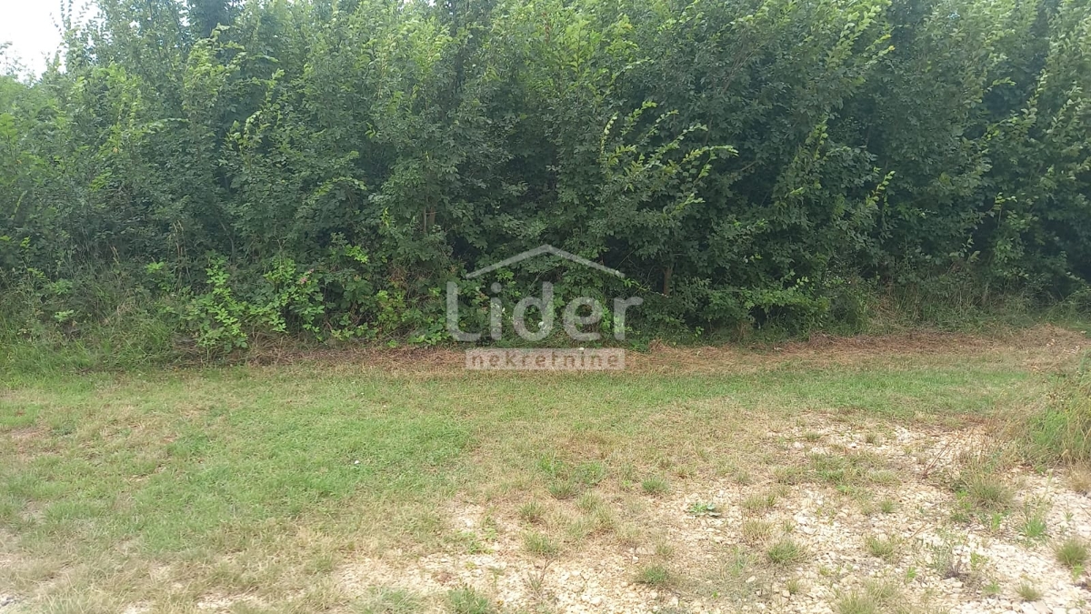 Zemljišče Rovinjsko Selo, 3240m2