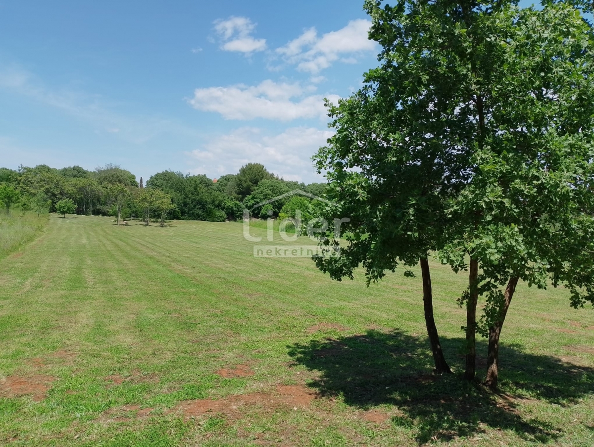 Zemljišče Rovinj, 3437m2