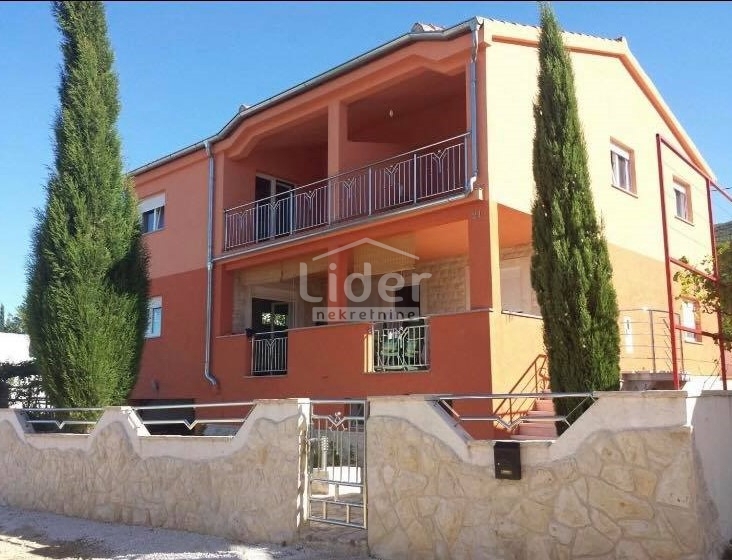 Hiša Kruševo, 220m2