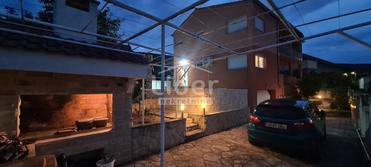 Hiša Kruševo, 220m2