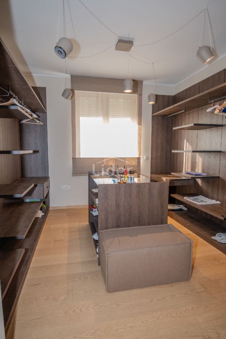 Stanovanje Opatija - Centar, 267m2