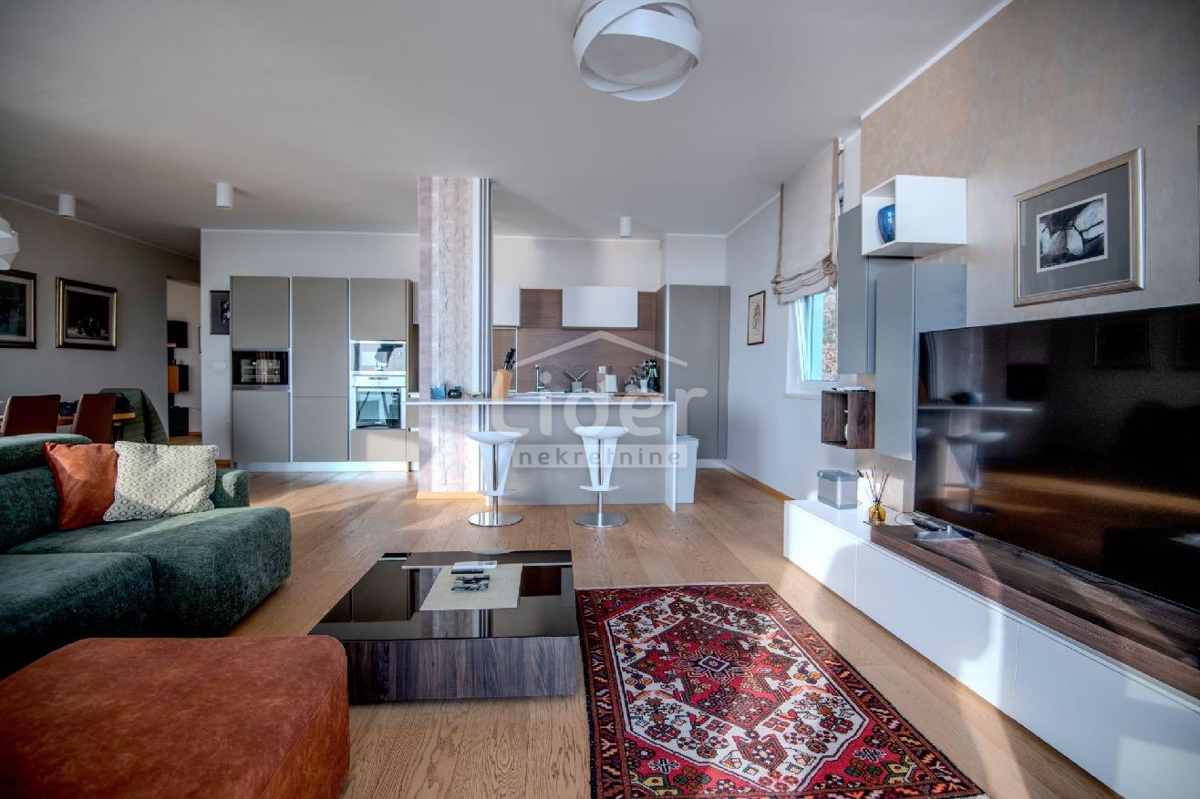 Stanovanje Opatija - Centar, 267m2