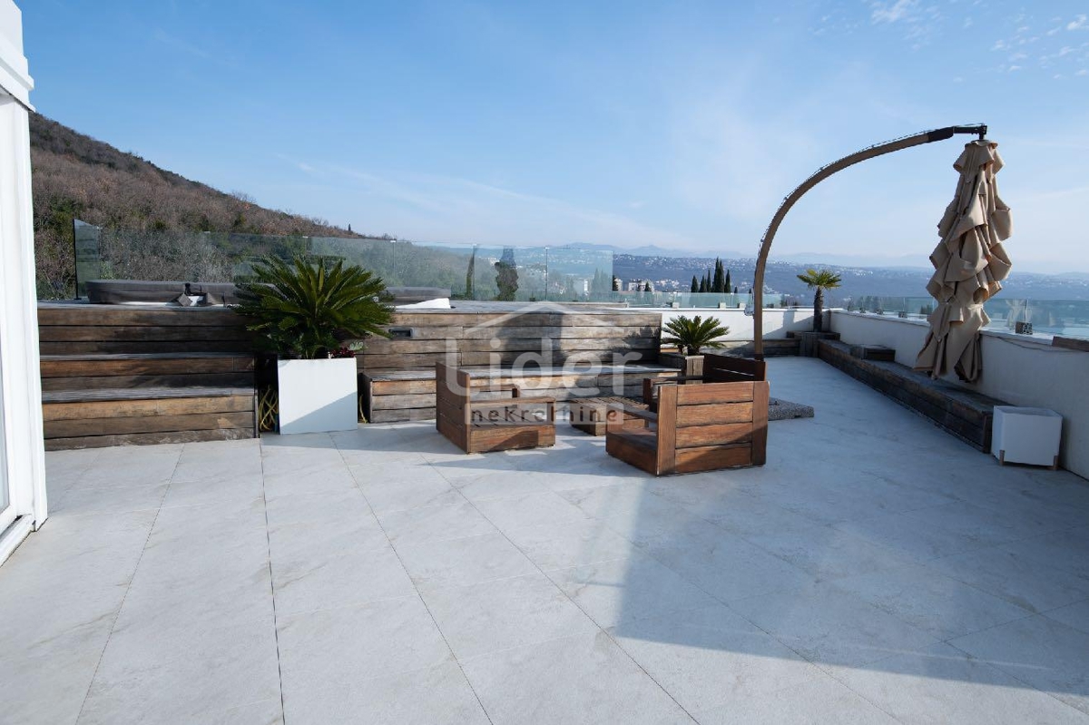 Stanovanje Opatija - Centar, 267m2