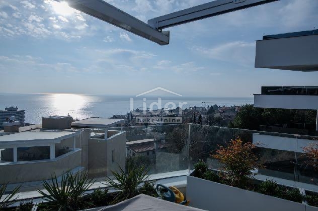 Stanovanje Opatija - Centar, 267m2