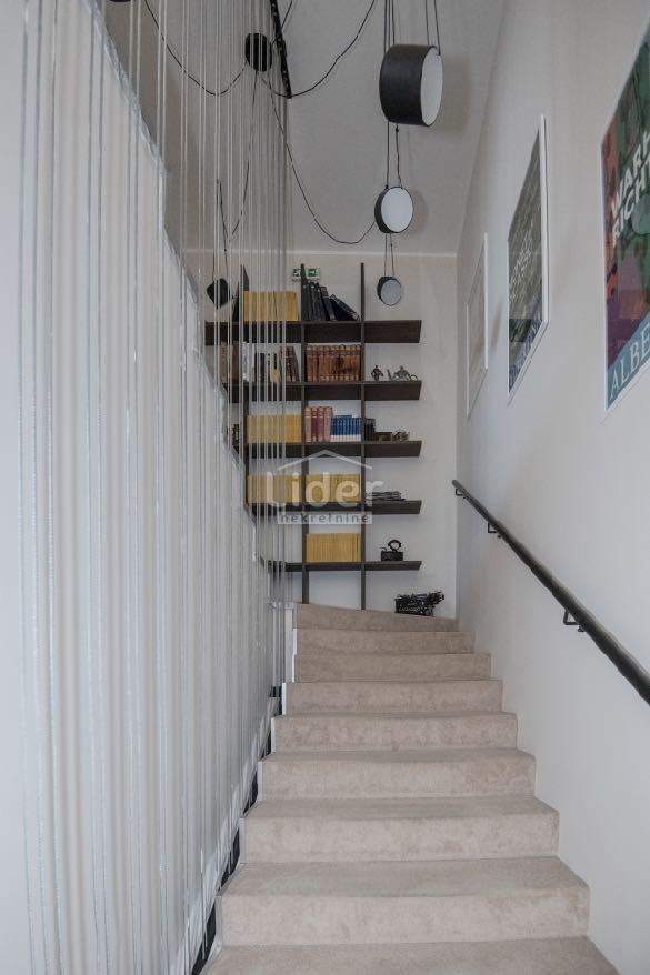 Stanovanje Opatija - Centar, 267m2