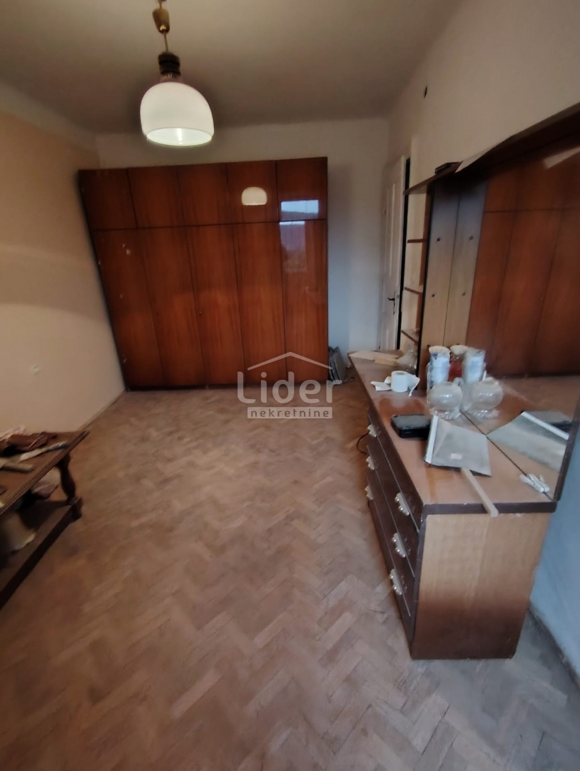 Hiša Grižane-Belgrad, 300m2