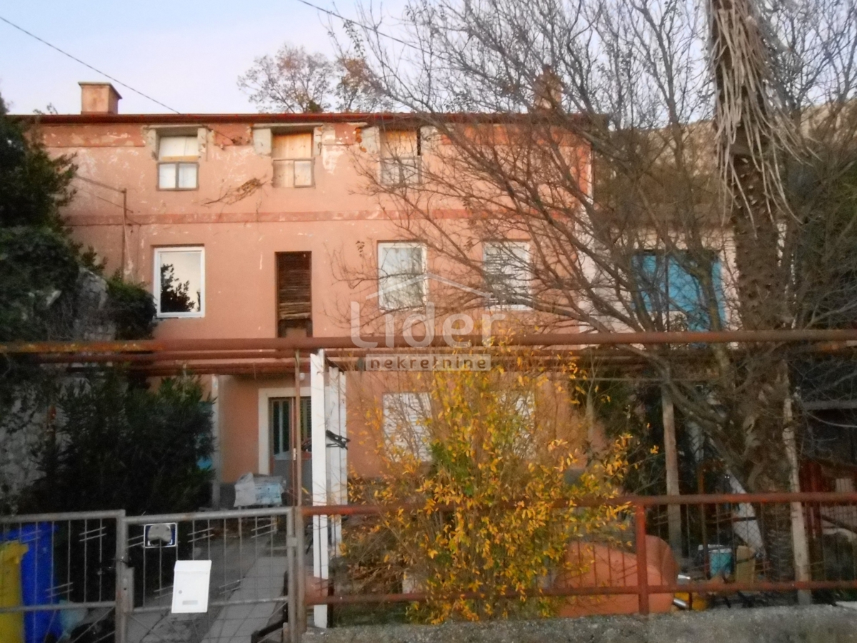 Hiša Grižane-Belgrad, 300m2