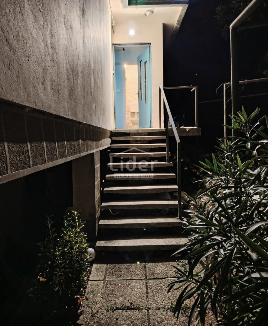 Hiša Grižane-Belgrad, 300m2