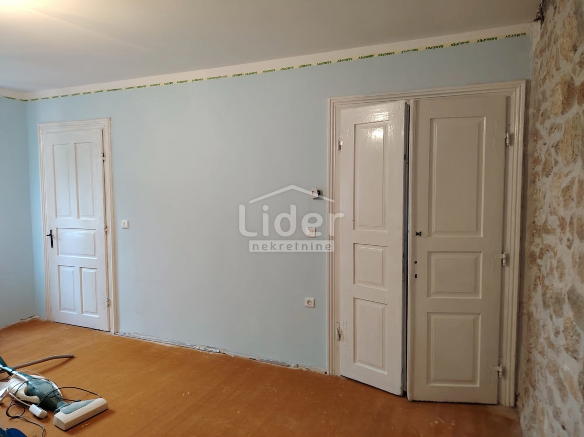 Hiša Grižane-Belgrad, 300m2