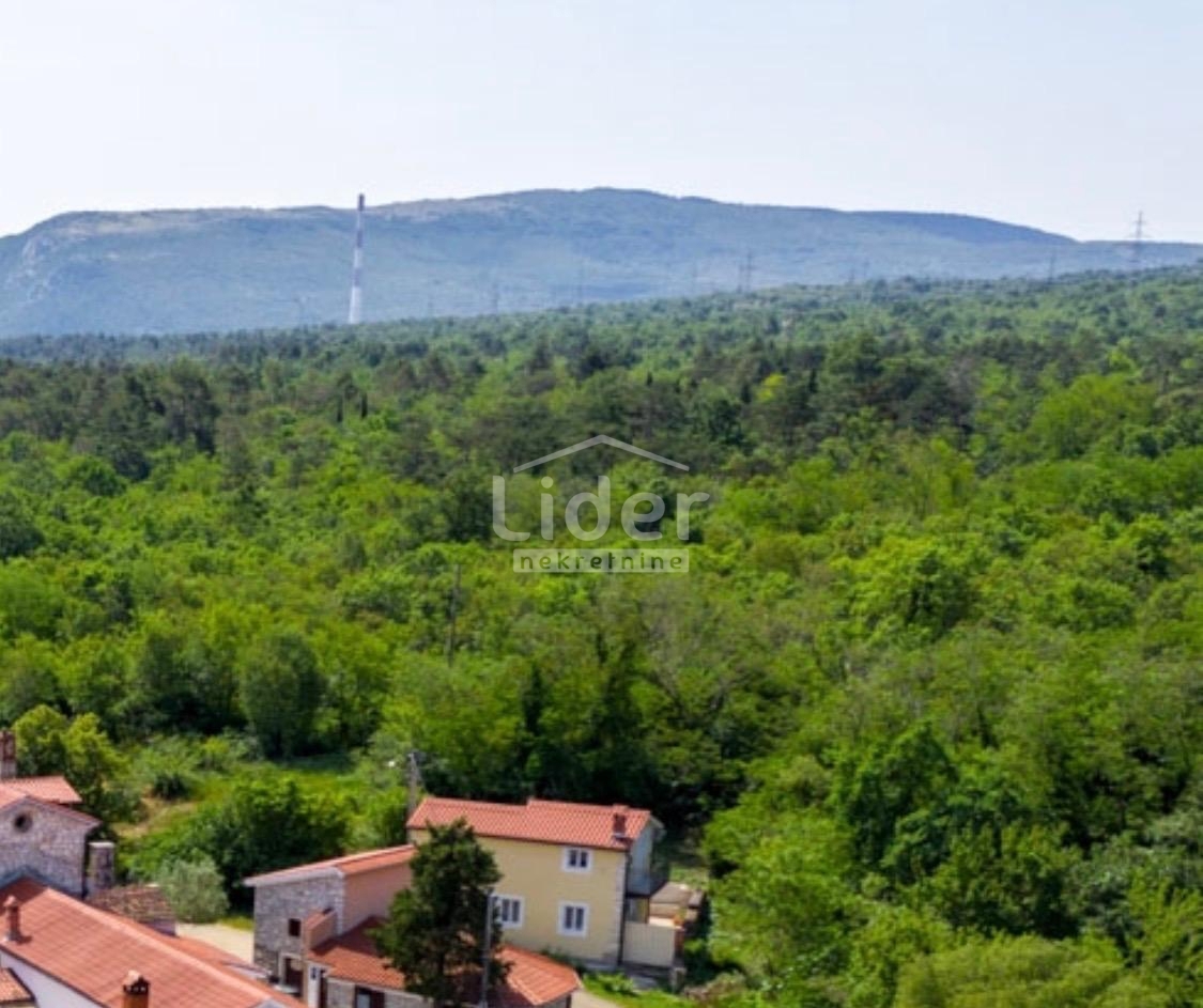 Zemljišče Kršan, 5000m2