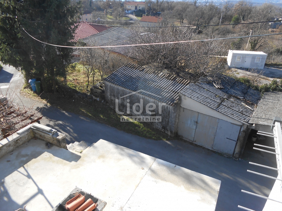 MARČELJI House with interesting potential and garden