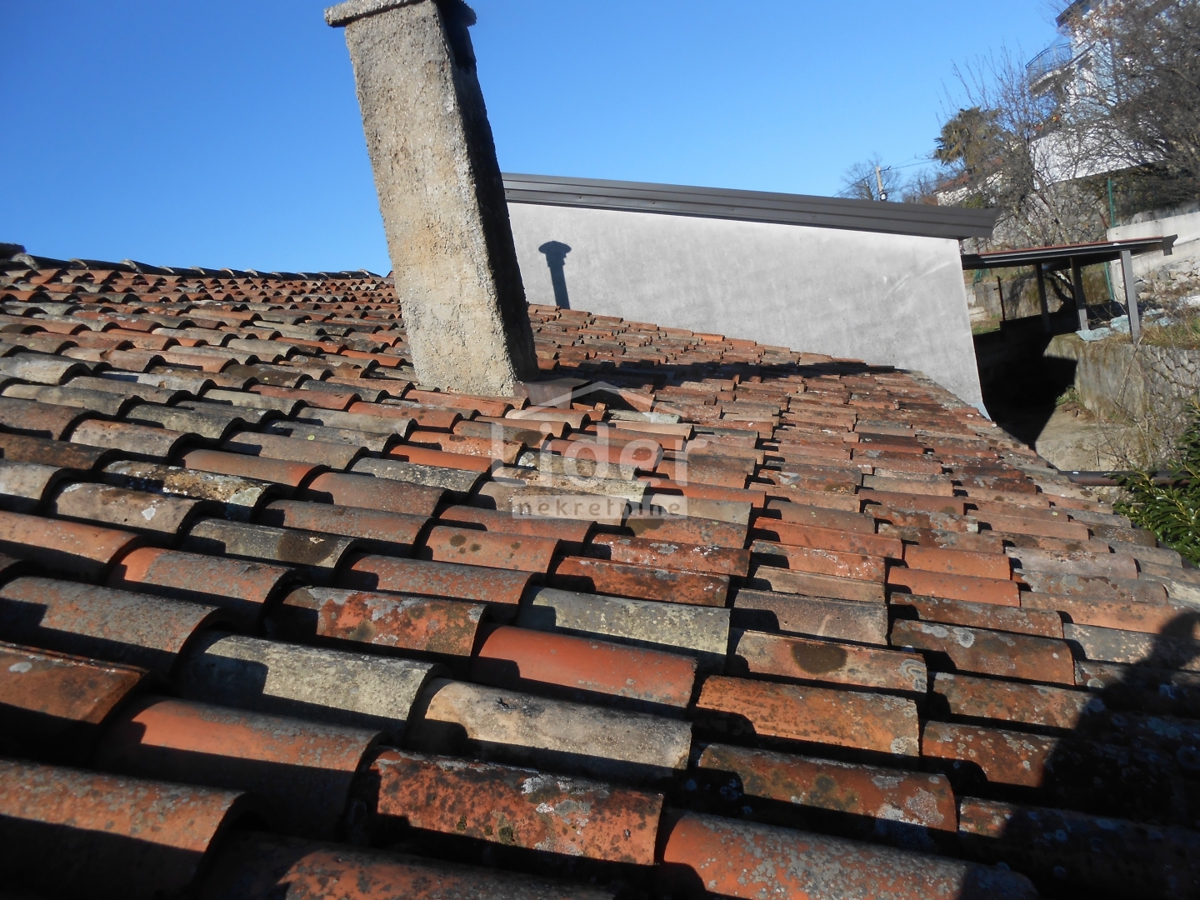 MARČELJI House with interesting potential and garden