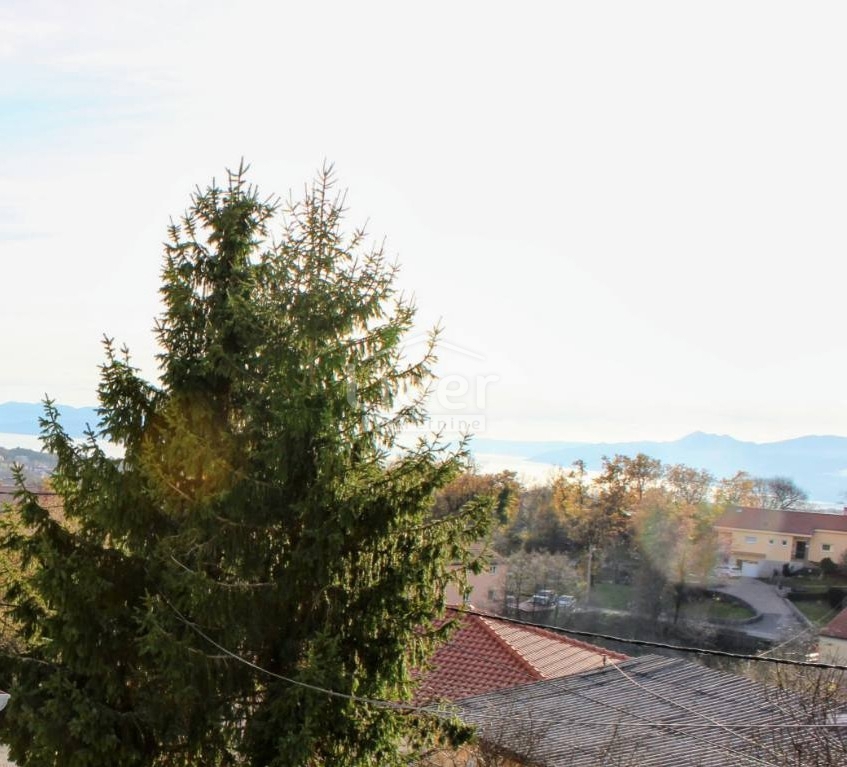 MARČELJI House with interesting potential and garden