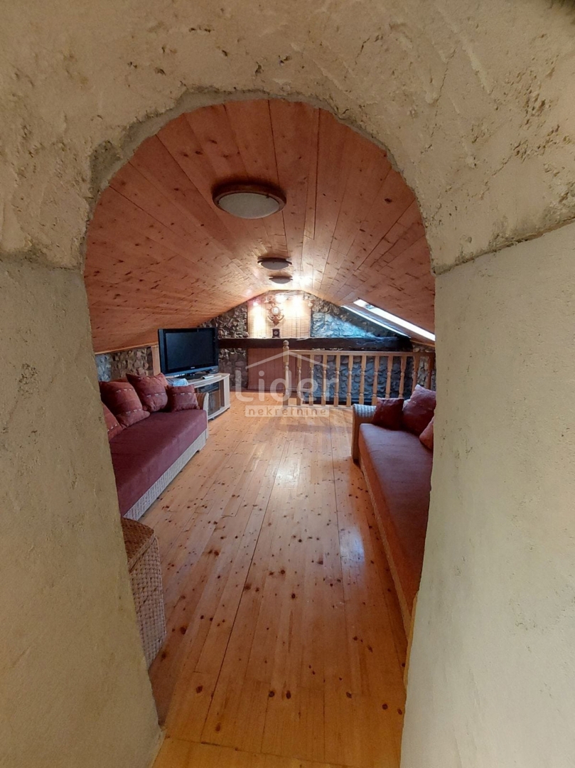 Hiša Omišalj, 152m2