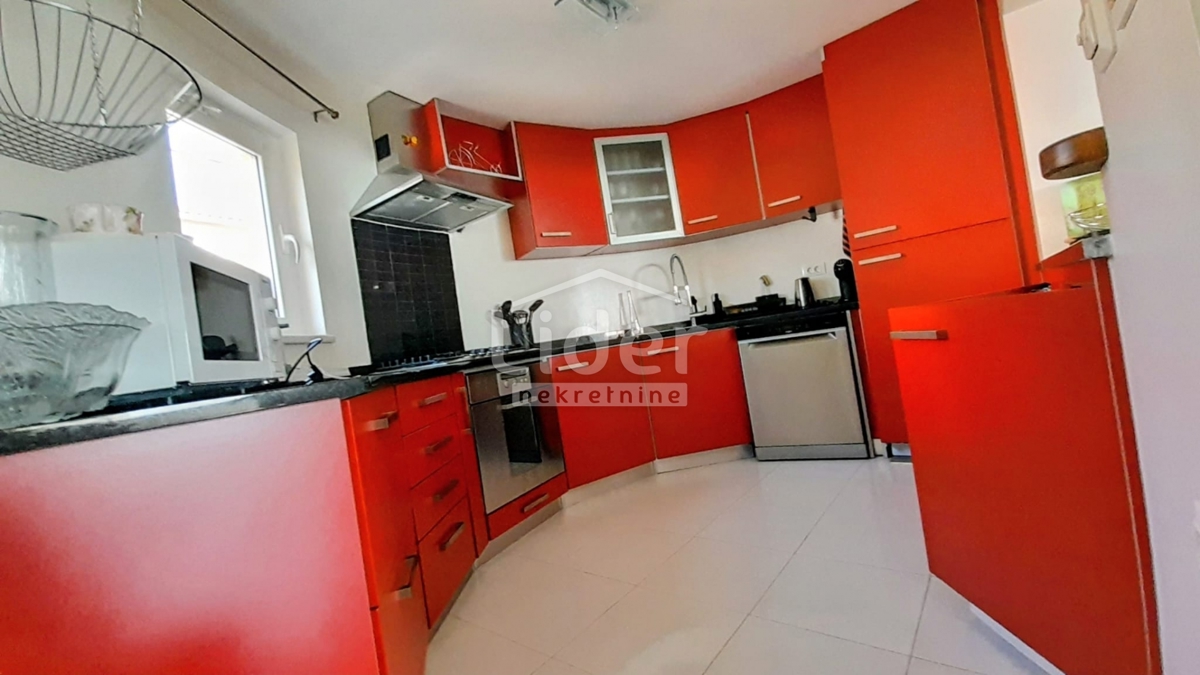 Hiša Poljane, Opatija - Okolica, 67m2