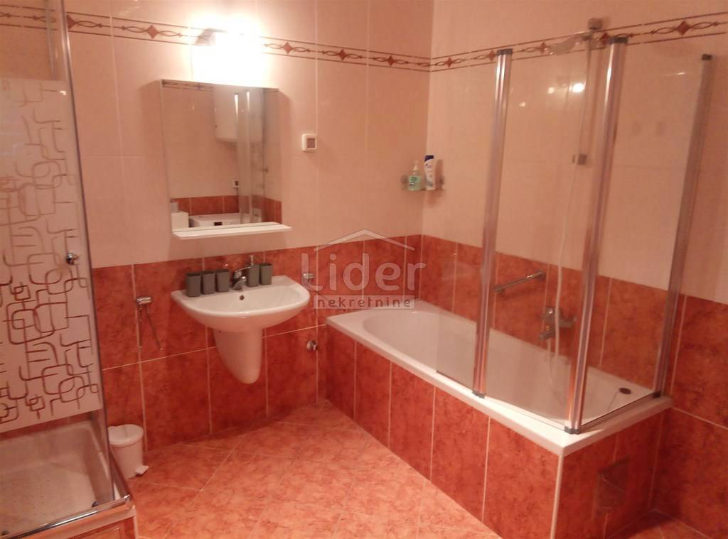 Stanovanje Centar, 60m2