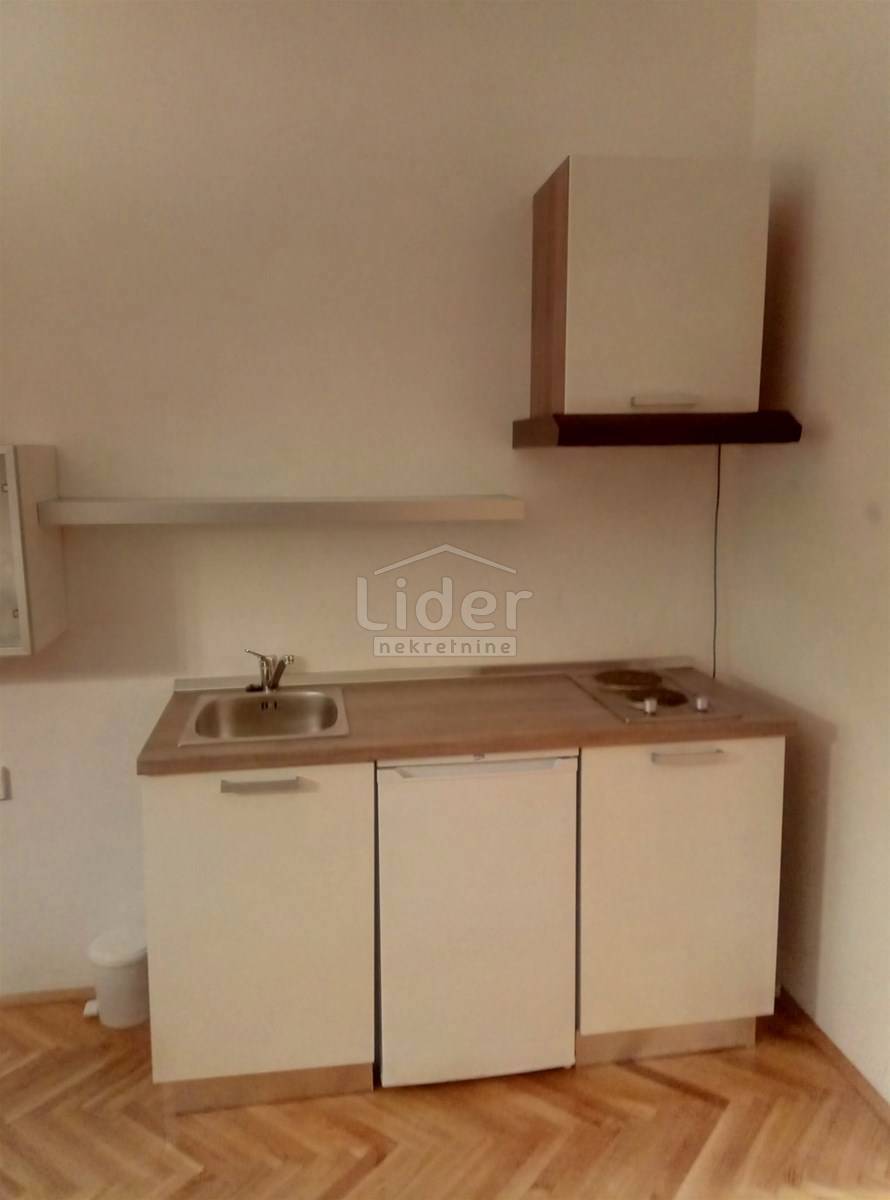 Stanovanje Centar, 60m2