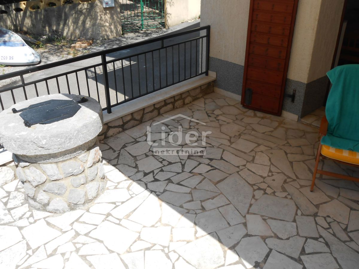 Hiša Bunica-biličevica, 170m2