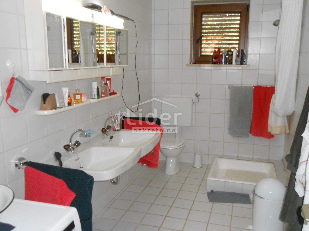 Hiša Bunica-biličevica, 170m2