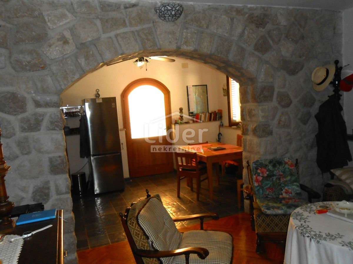 Hiša Bunica-biličevica, 170m2