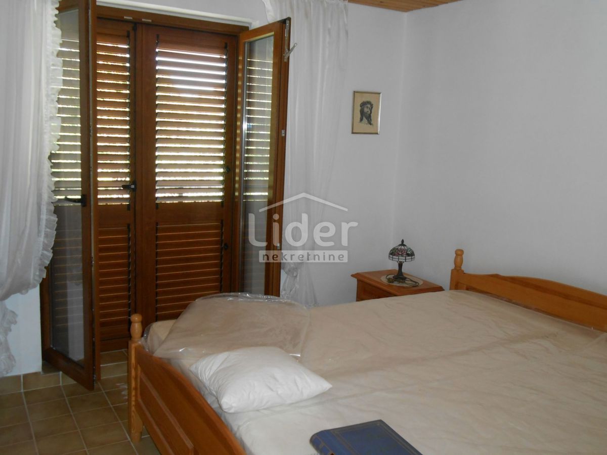 Hiša Bunica-biličevica, 170m2