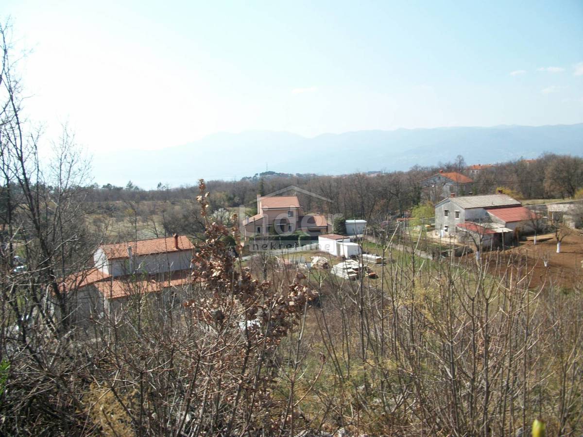 Zemljišče Drenova, 1942m2