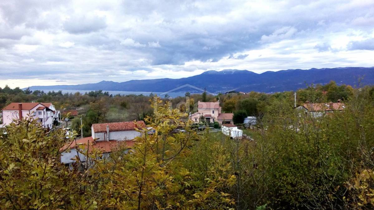 Zemljišče Drenova, 1942m2