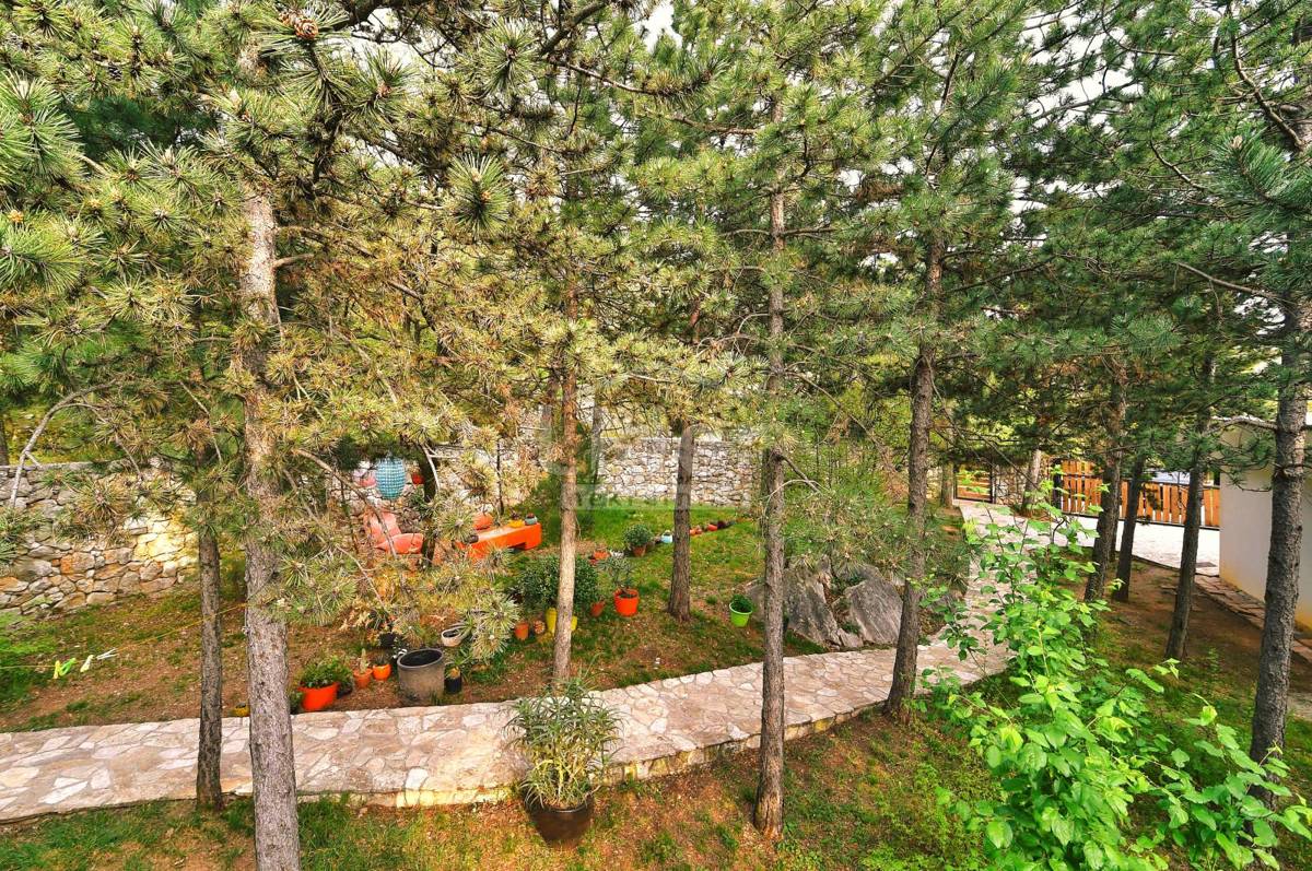 Hiša Kostrena Sveta Lucija, 250m2