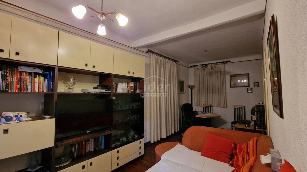 Hiša Mali Lošinj, 356m2