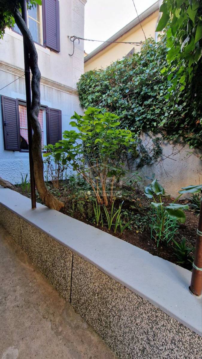 Hiša Mali Lošinj, 356m2