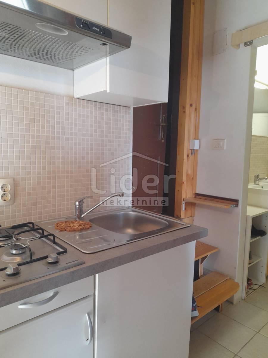 Hiša Mali Lošinj, 260m2