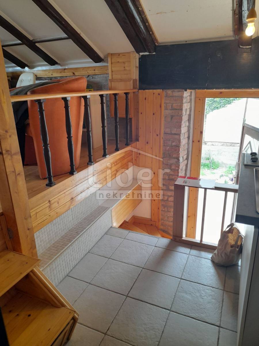 Hiša Mali Lošinj, 260m2