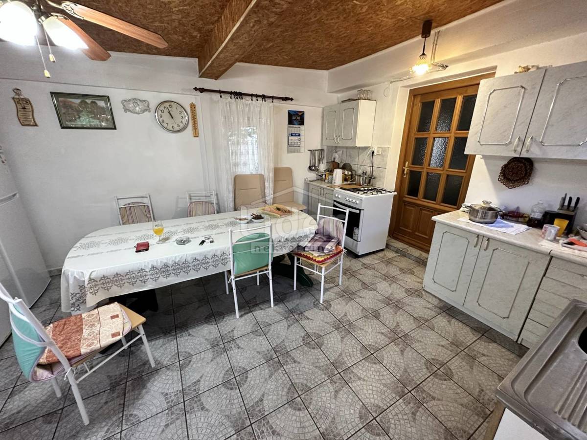 Hiša Kruševo, 187m2