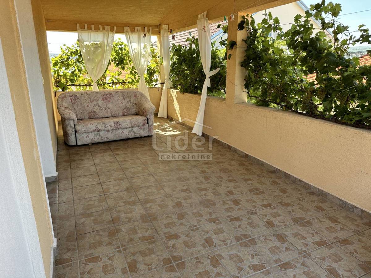 Hiša Kruševo, 187m2