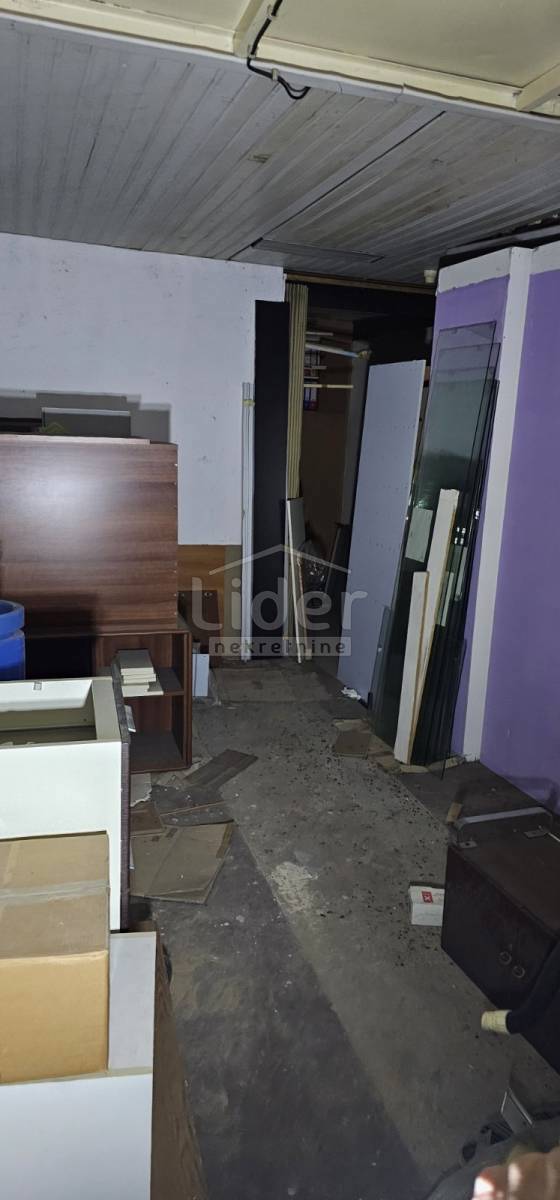 Poslovni prostor Podmurvice, 184m2