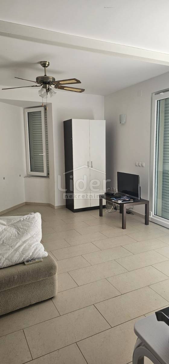 Apartma Novalja, 97m2