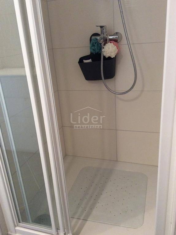 Stanovanje Novalja, 100m2