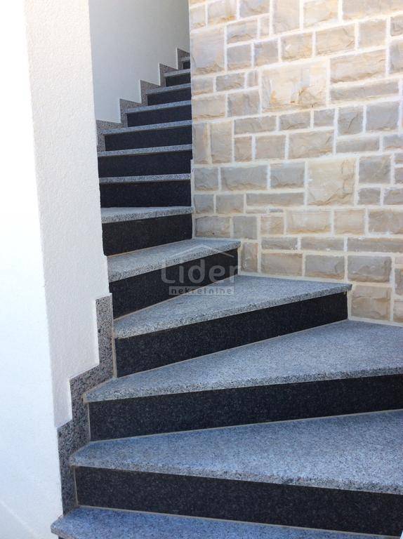 Stanovanje Novalja, 100m2